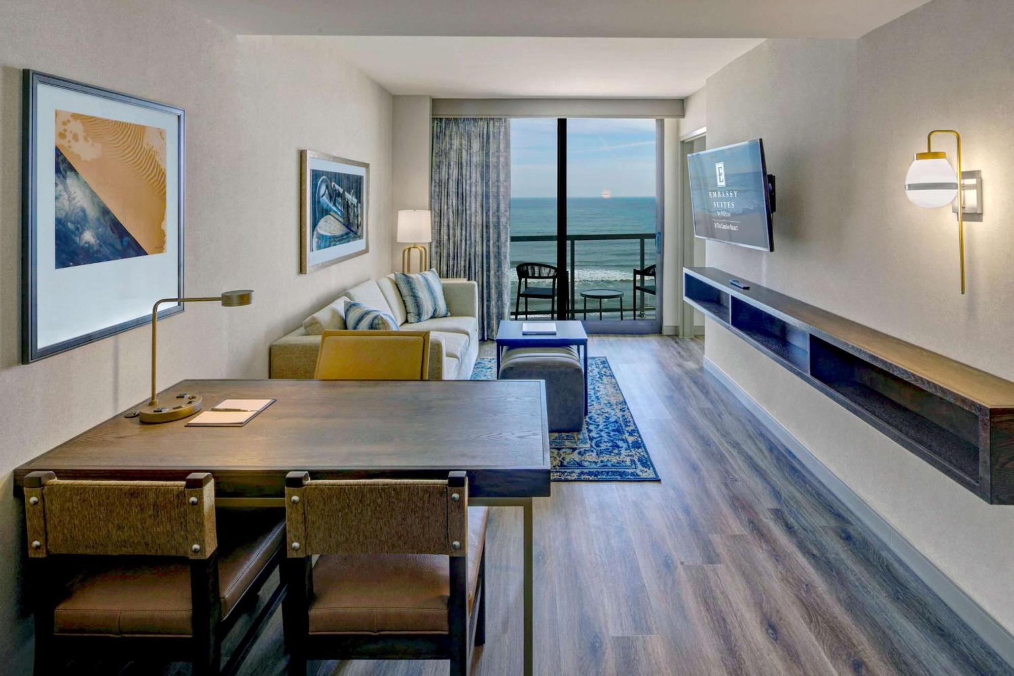 Embassy Suites By Hilton Virginia Beach Oceanfront Resort Exterior foto