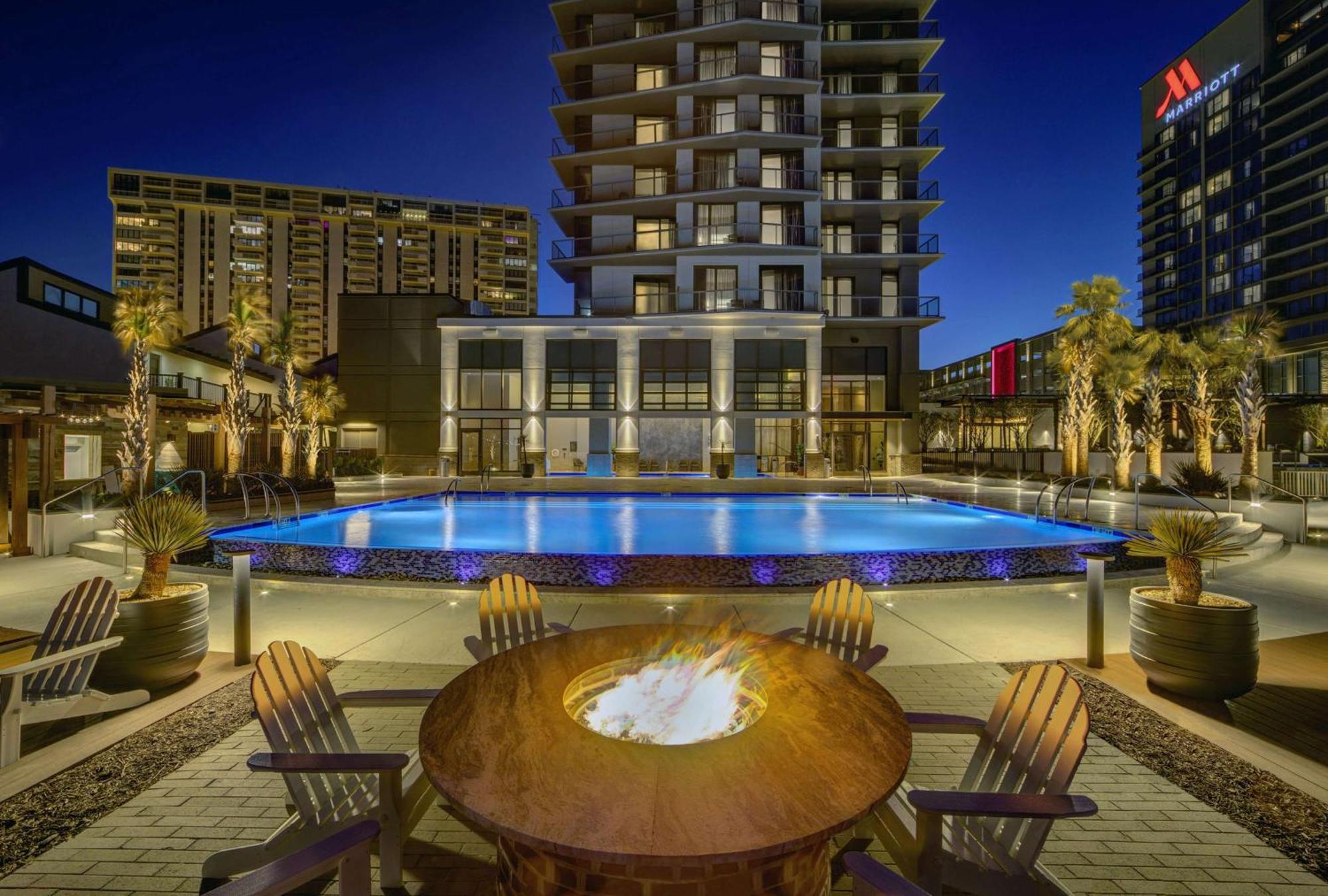 Embassy Suites By Hilton Virginia Beach Oceanfront Resort Exterior foto